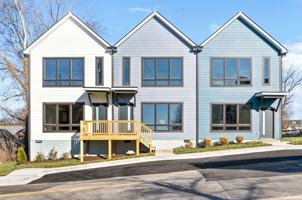 featured image of 527 N 1st St