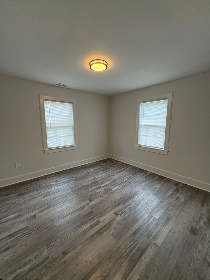 506 Watson Ave - Photo 2 of 10