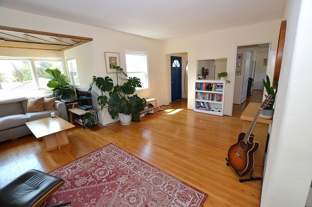 711 G Ave - Photo 2 of 13