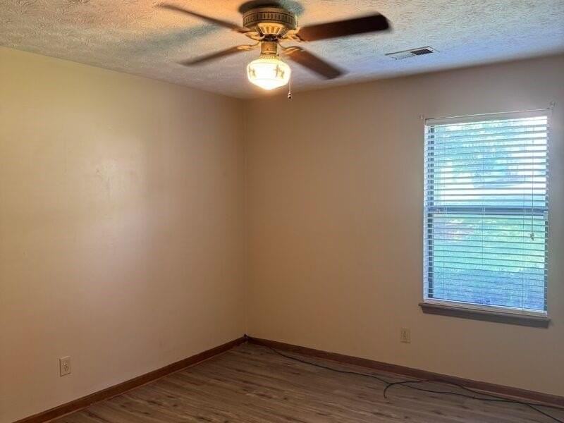 5126 Dekalb Way - Photo 4 of 16