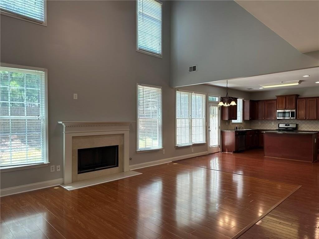 669 Maple Grove Way - Photo 2 of 36