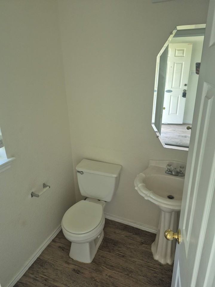 2412 Marcus Abrams Blvd - Photo 4 of 17