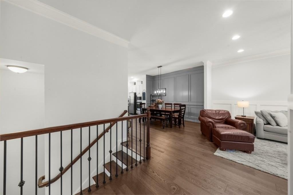 410 Rose Garden Ln - Photo 5 of 50