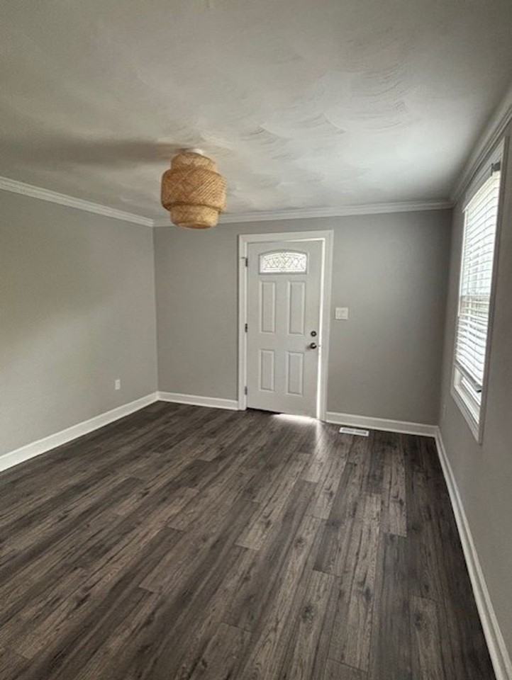 500 Lenox Ave - Photo 7 of 30