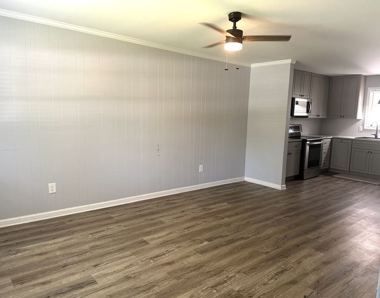 116 Hyde Cir #A - Photo 5 of 11