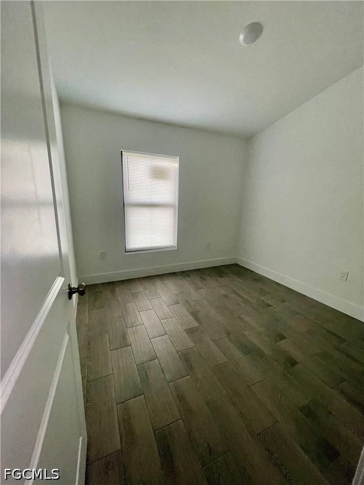 1113/1115 W 12th Street - Photo 5 of 9