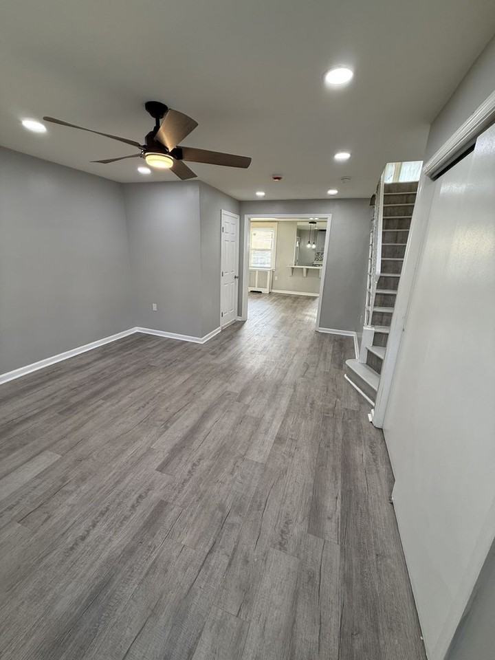 236 Wiltshire Rd - Photo 2 of 26