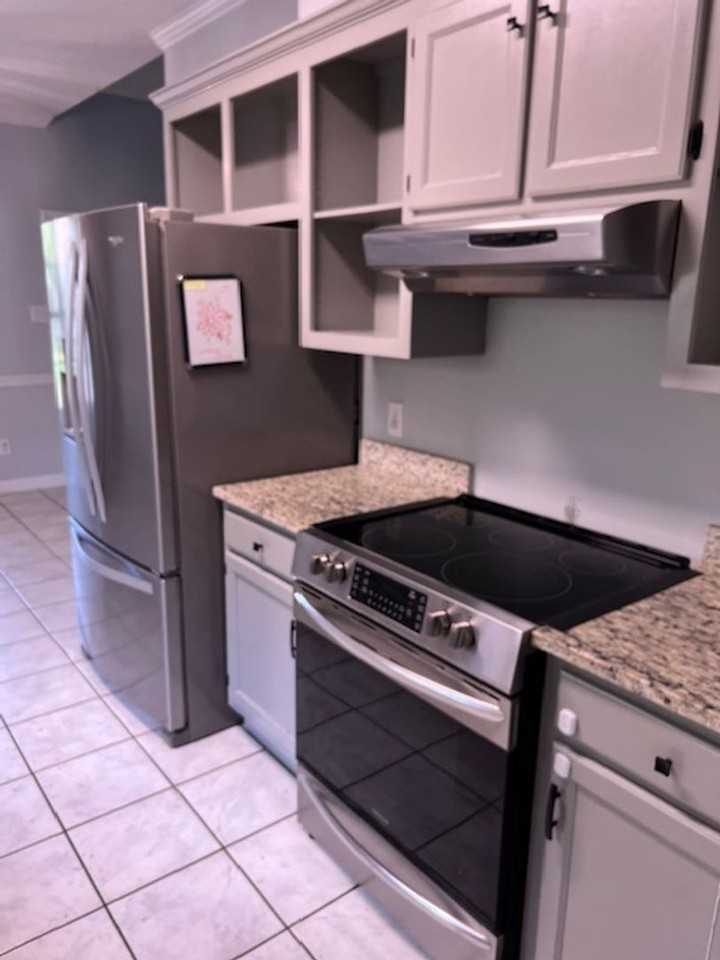 964 Wildwood Ave - Photo 6 of 22