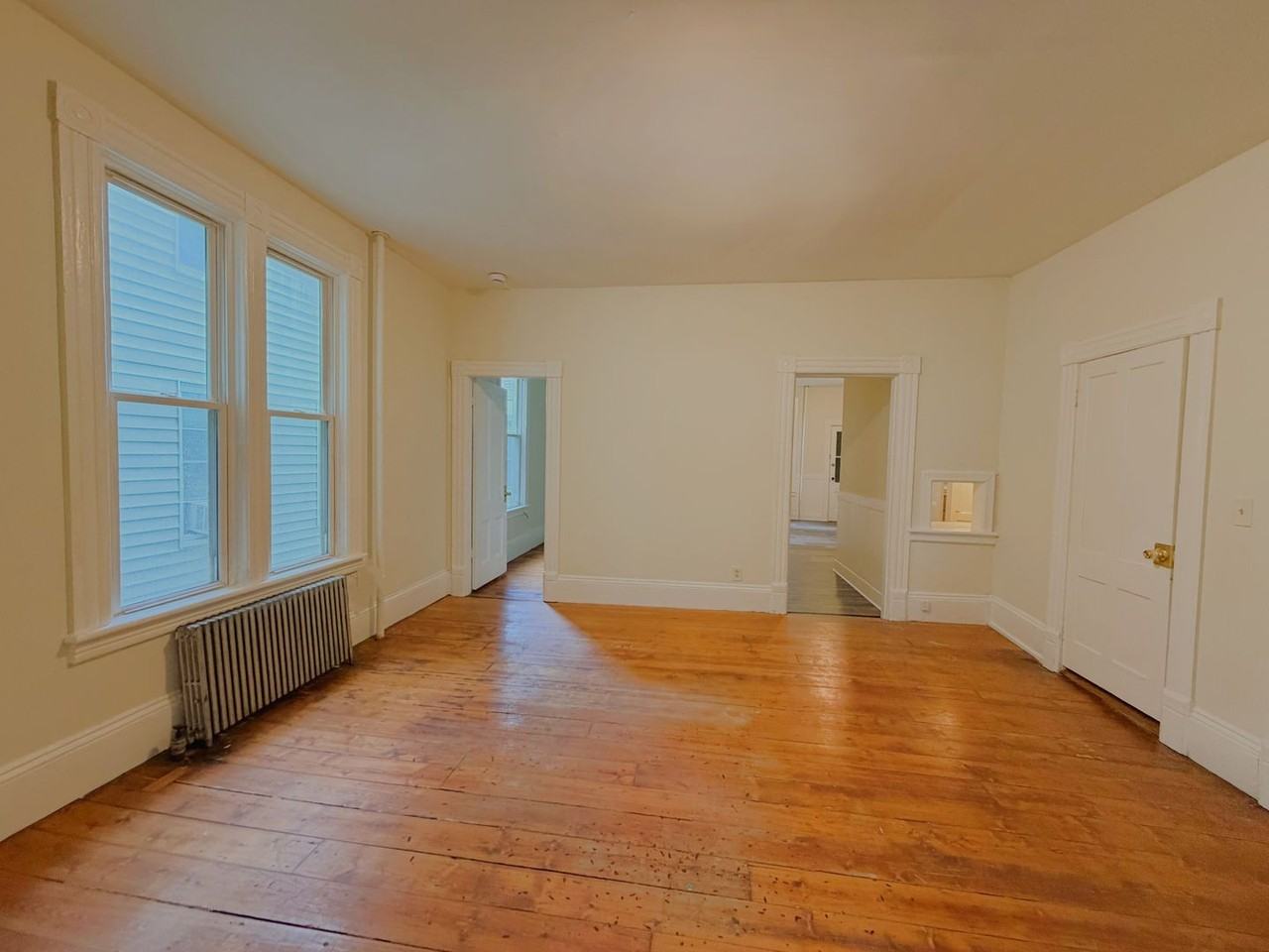 164/166 Eagle Street - Photo 2 of 4
