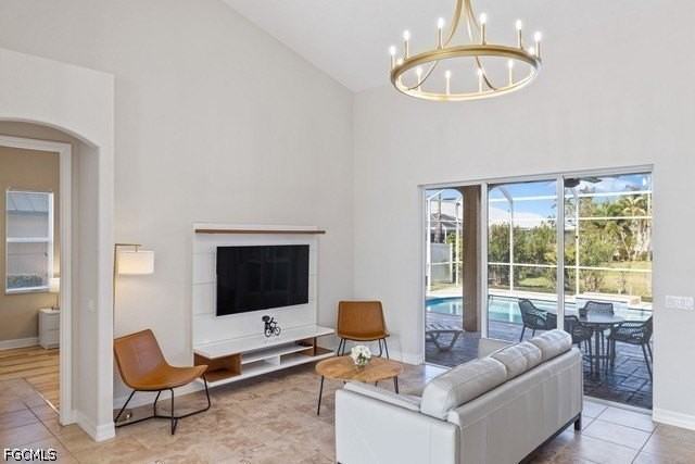 2111 Sw 51st St - Photo 2 of 14