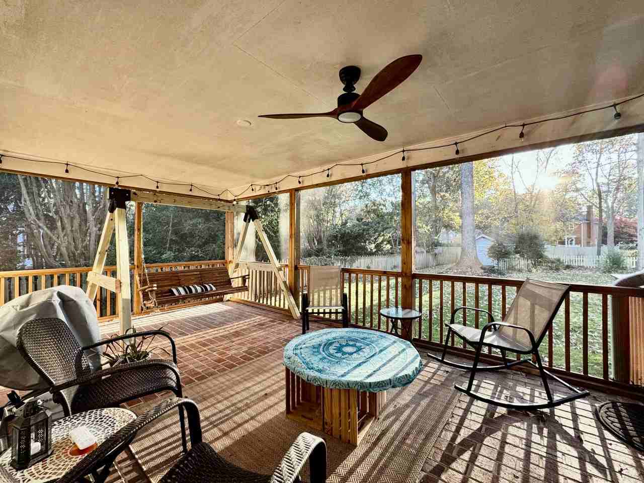 930 Forest Lakes Dr - Photo 4 of 50
