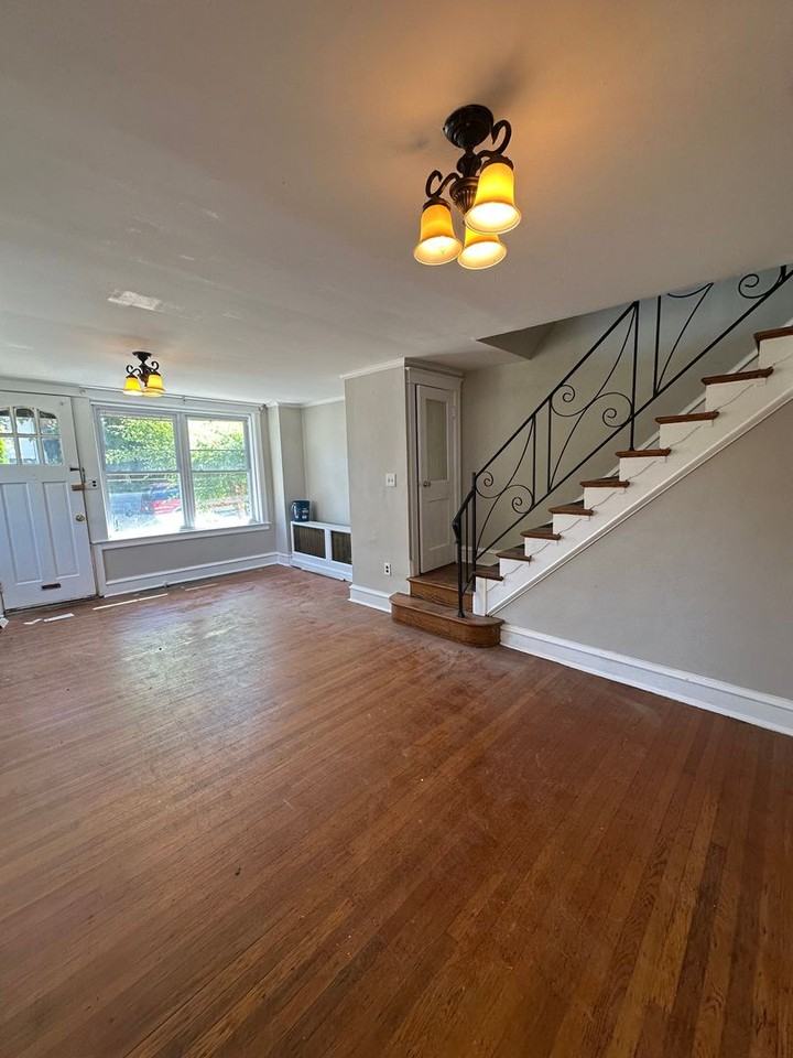 500 Glendale Rd - Photo 3 of 17