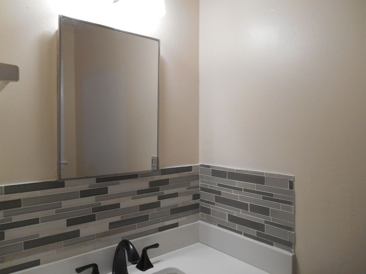1618 Carousel Cir - Photo 4 of 7