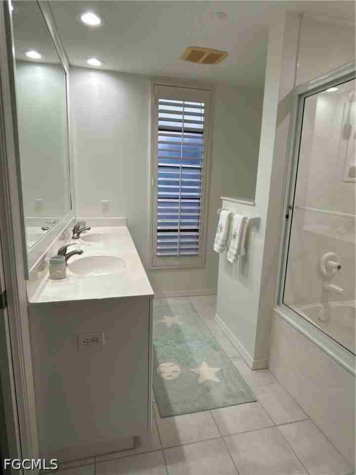 663 10th Ave S #B663 - Photo 6 of 8