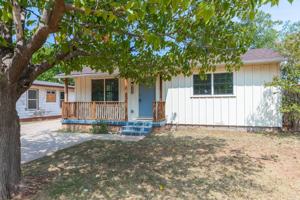 featured image of 2233 Fannin St
