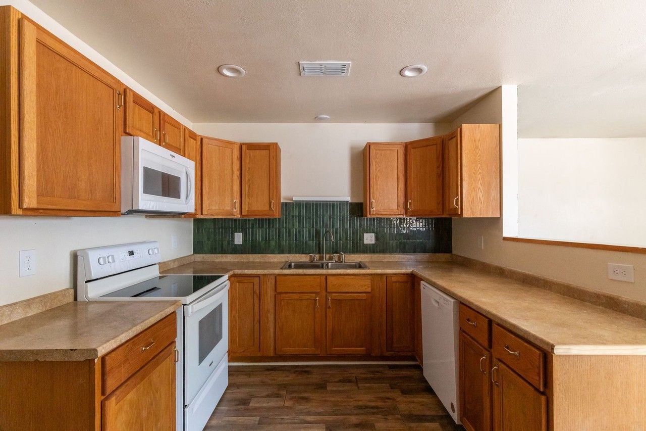 2233 Fannin St - Photo 4 of 23