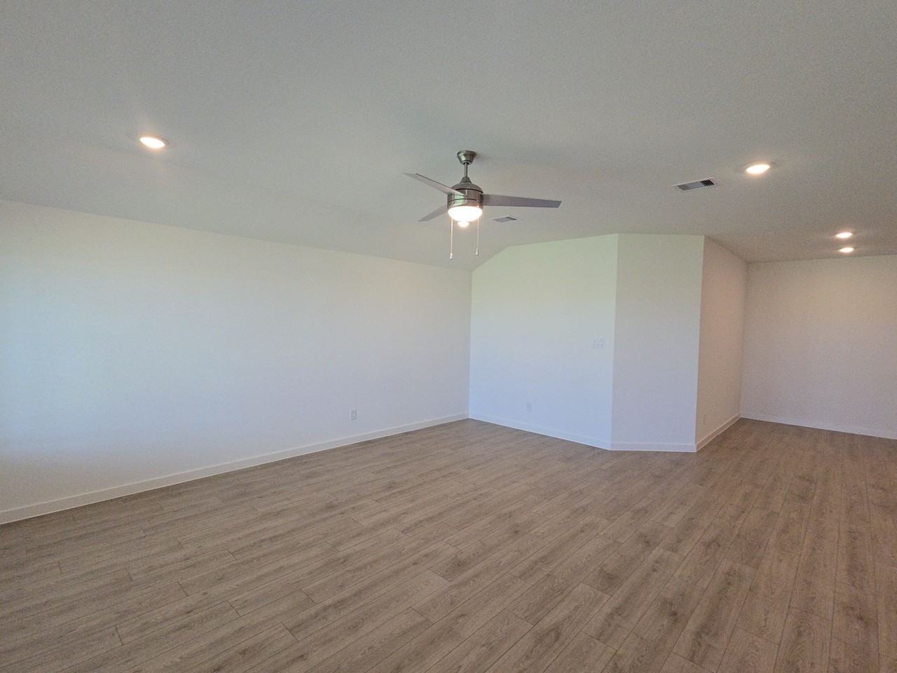 31214 Whistledown Ln - Photo 5 of 17
