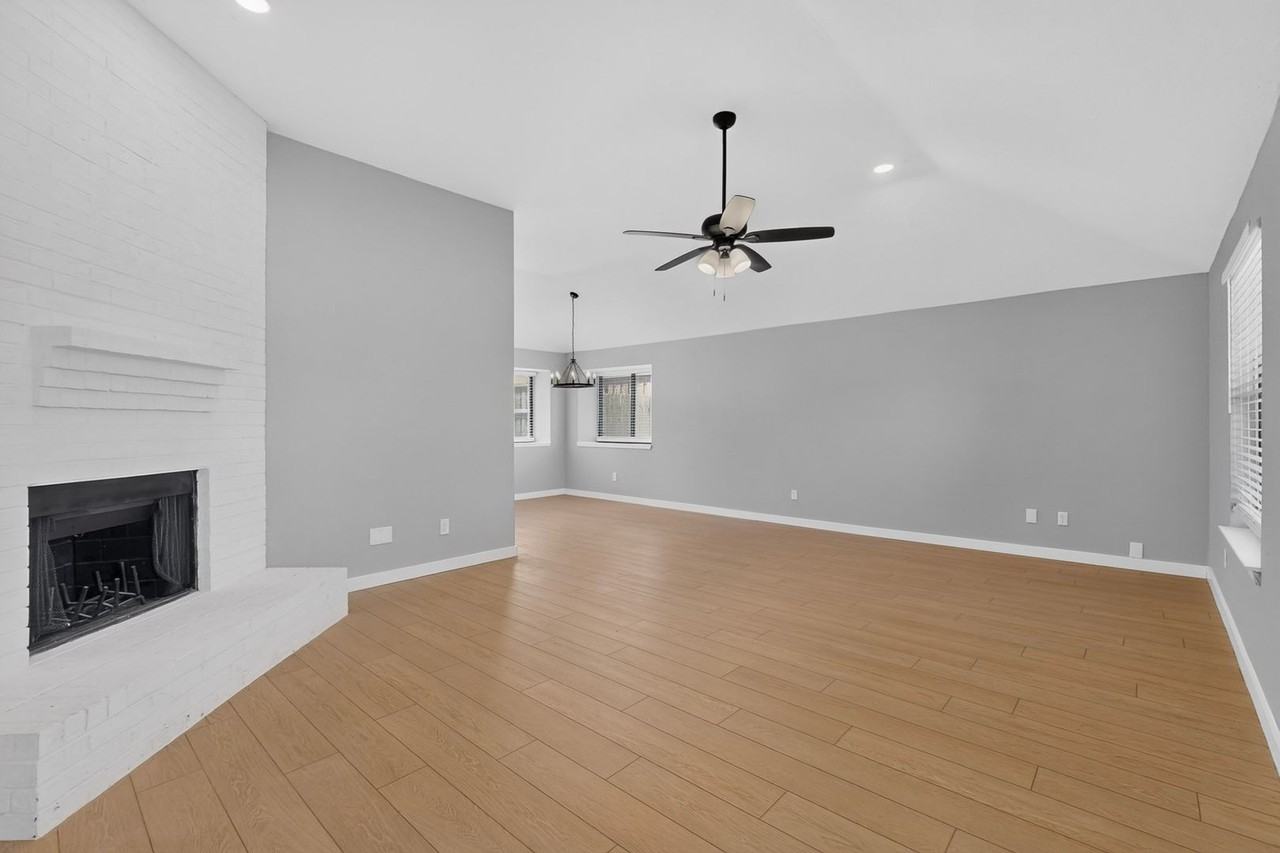 3701 University Dr - Photo 6 of 45