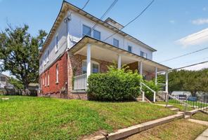 featured image of 349 51st St