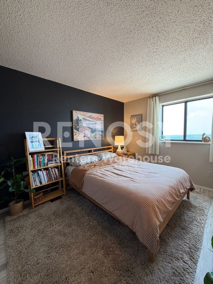 78 10th St E #3009 - Photo 7 of 19