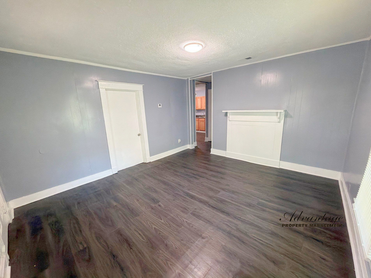 749 Bey St - Photo 4 of 21