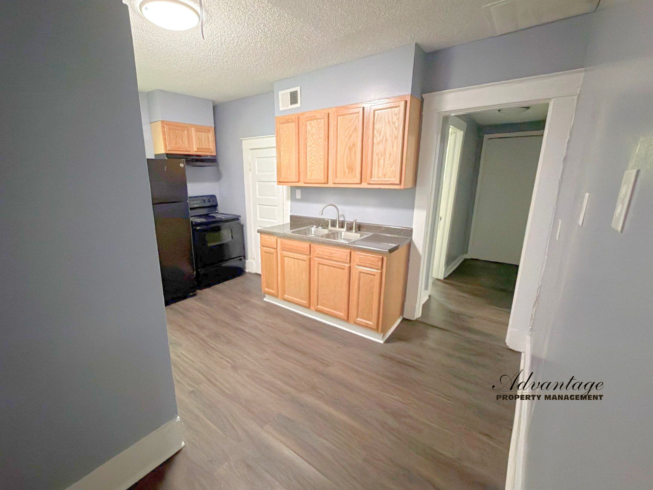 749 Bey St - Photo 5 of 21
