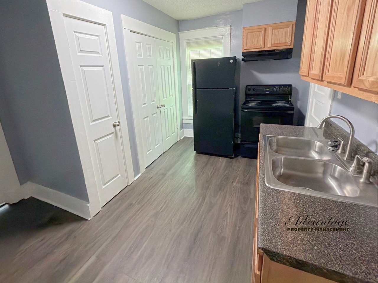 749 Bey St - Photo 6 of 21