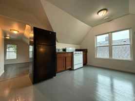 1087 Randolph Ave - Photo 1 of 1