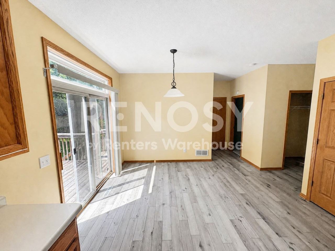 17505 48th Pl N - Photo 6 of 36