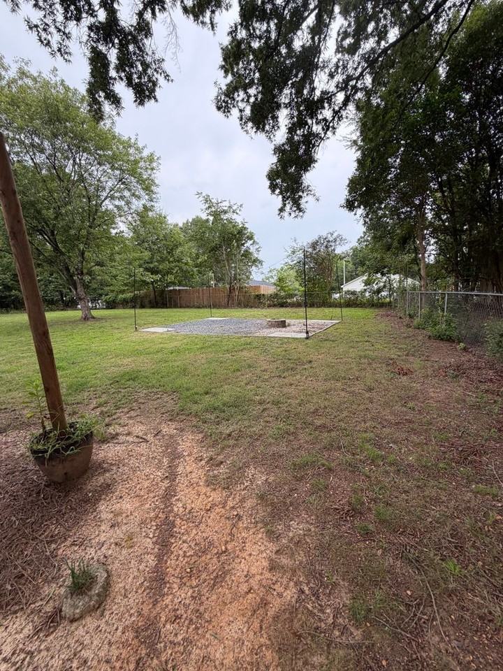 1341 E Cannon Ave - Photo 2 of 11