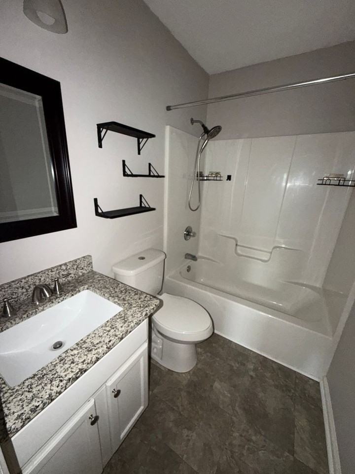 1341 E Cannon Ave - Photo 6 of 11