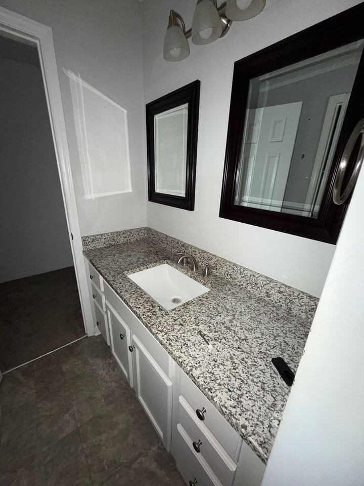 1341 E Cannon Ave - Photo 5 of 11