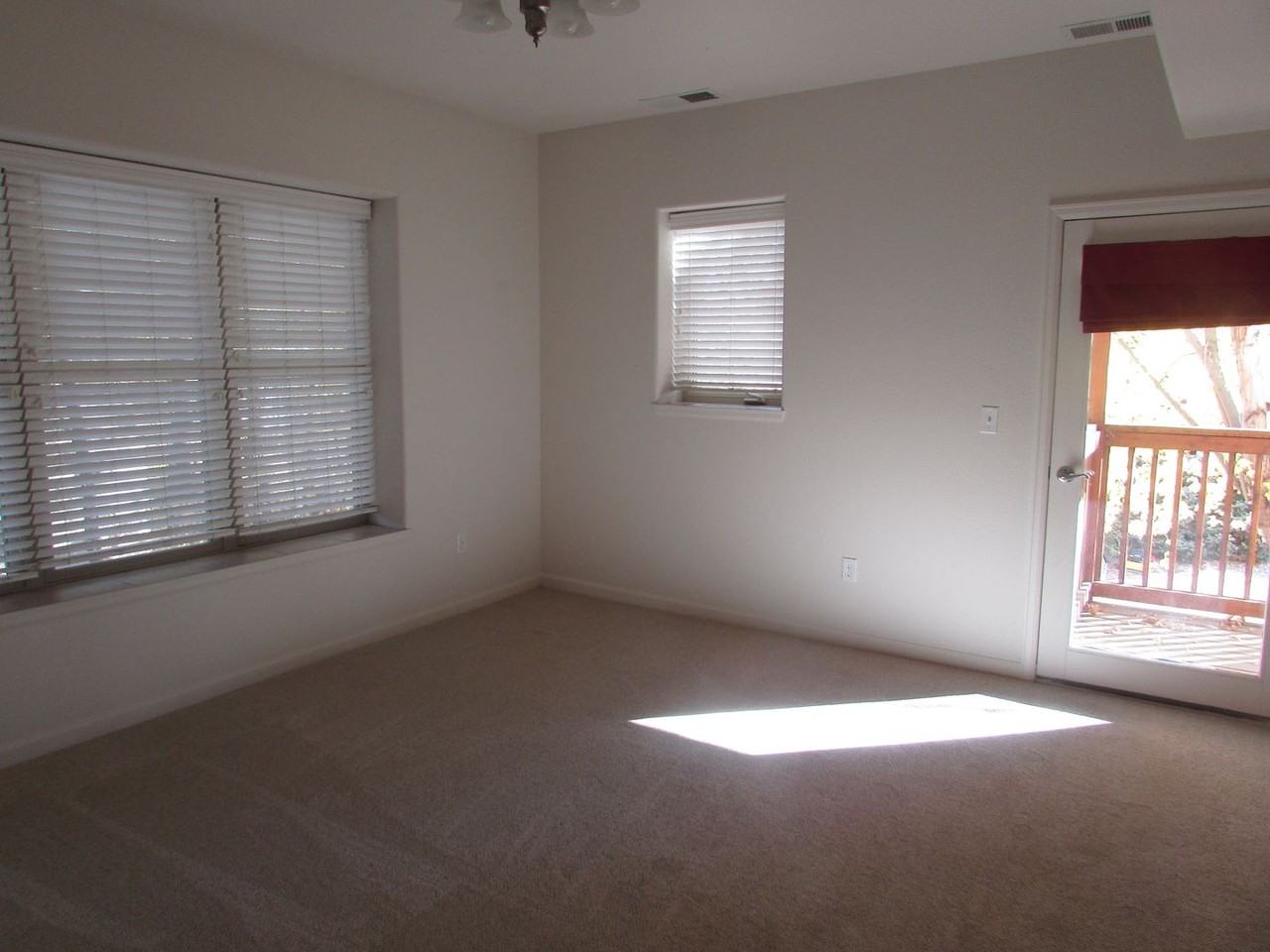 1214 Walnut Ave #8 - Photo 3 of 8