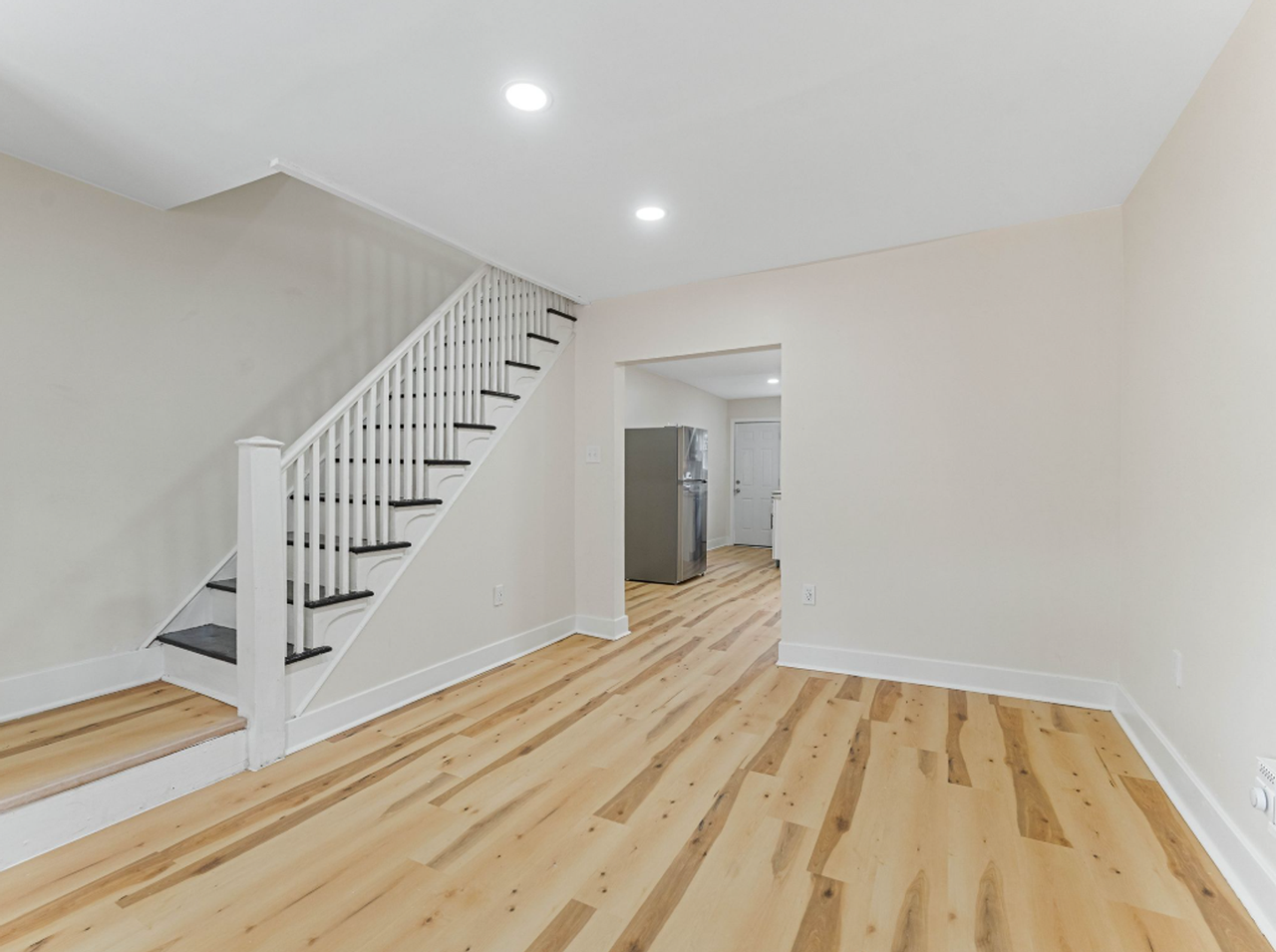 2066 Eastburn Ave - Photo 6 of 29