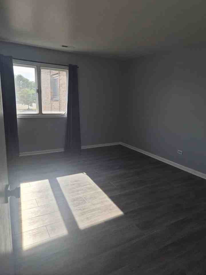 1424 Stonebridge Cir - Photo 6 of 21