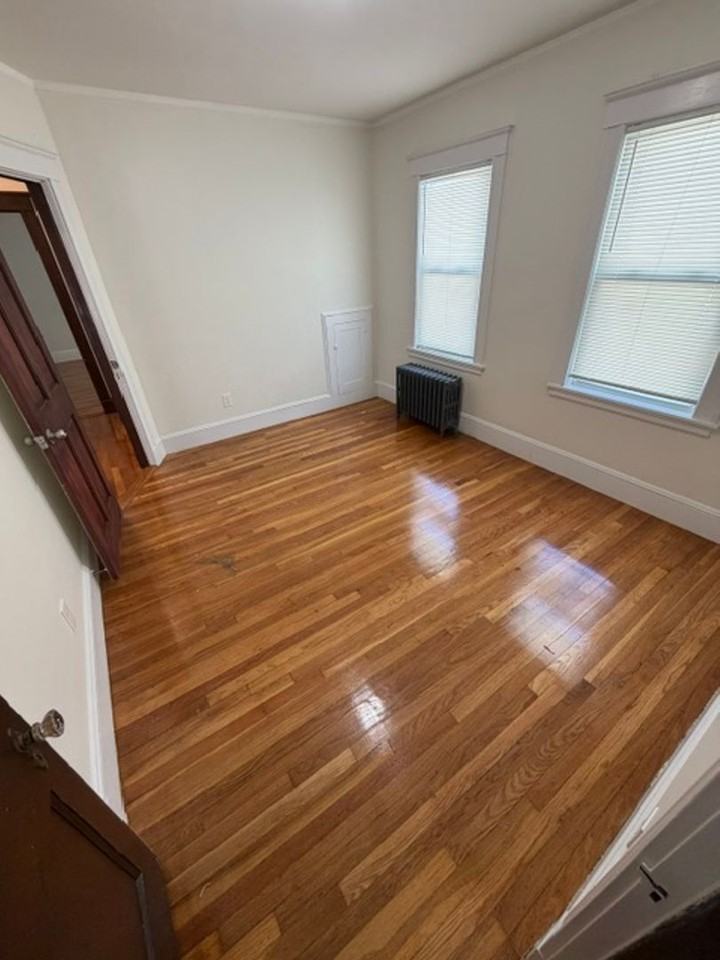 30 Boutwell St - Photo 5 of 13