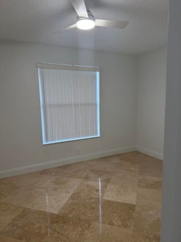 9209 Southampton Pl - Photo 5 of 12