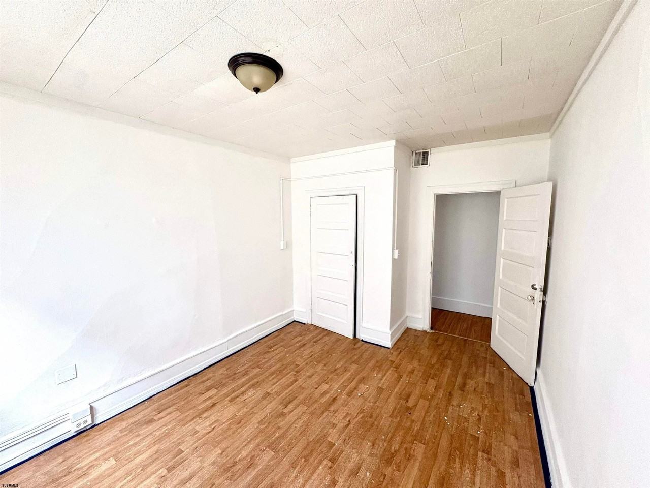 117 N Georgia Ave - Photo 5 of 11