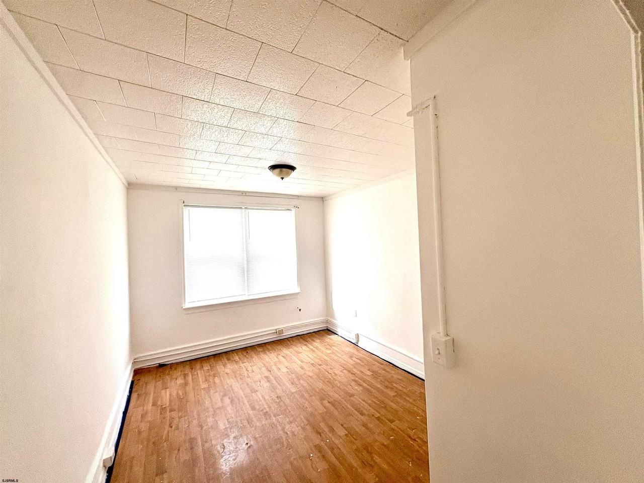117 N Georgia Ave - Photo 6 of 11