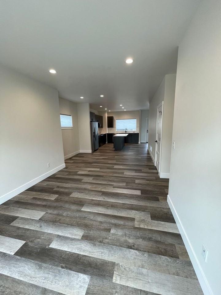 513 Spaniel Ln - Photo 7 of 29