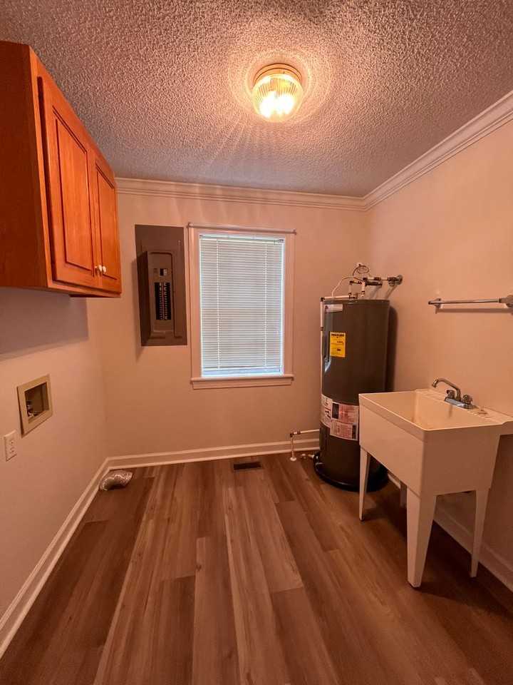 5620 New Bethel Rd - Photo 5 of 17