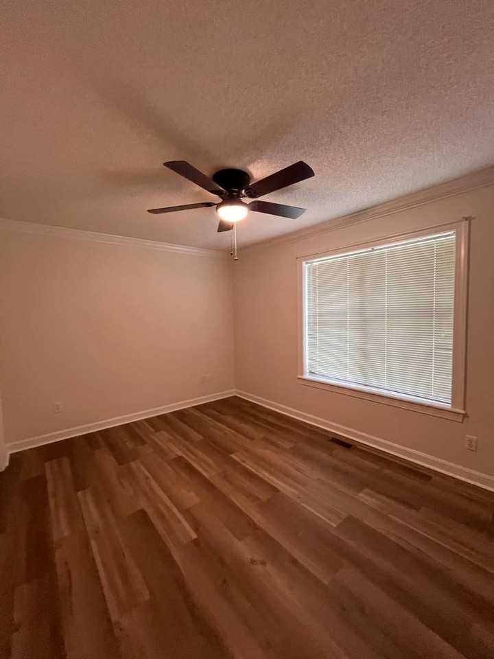 5620 New Bethel Rd - Photo 6 of 17