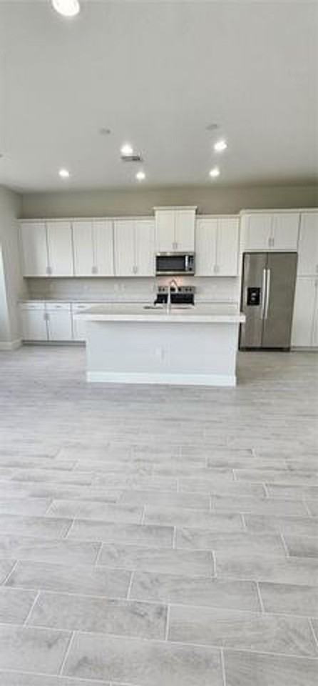 5461 Empire Dr - Photo 3 of 17