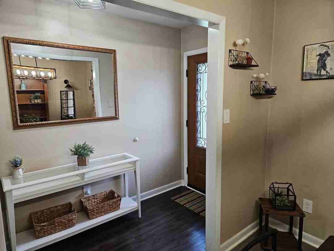 Chantilly Ln #1 - Photo 3 of 28