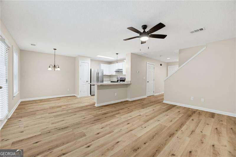 106 Darbys Crossing Ct - Photo 3 of 17