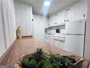 855 Charles Allen Dr Ne #3 - Photo 3 of 5