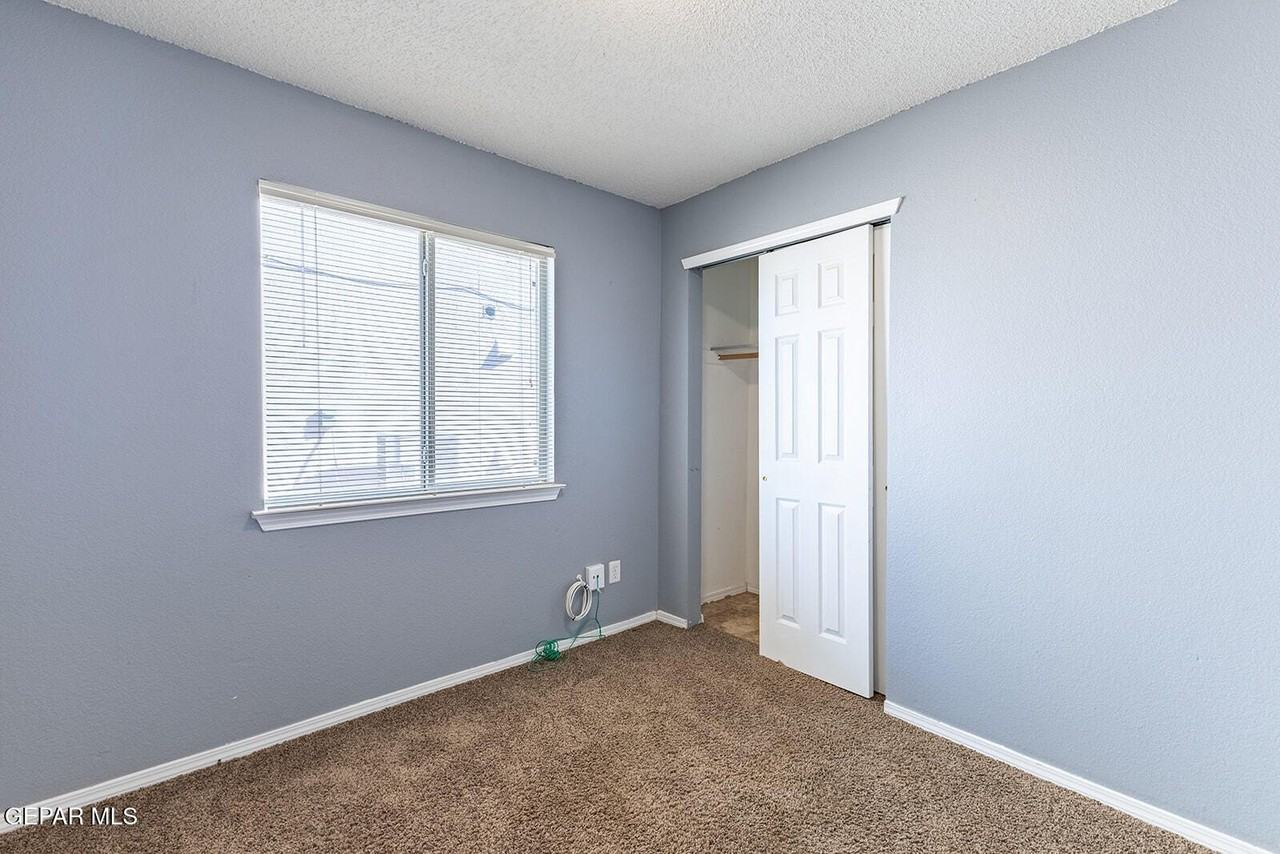 14269 Desert Fire Ct - Photo 4 of 20
