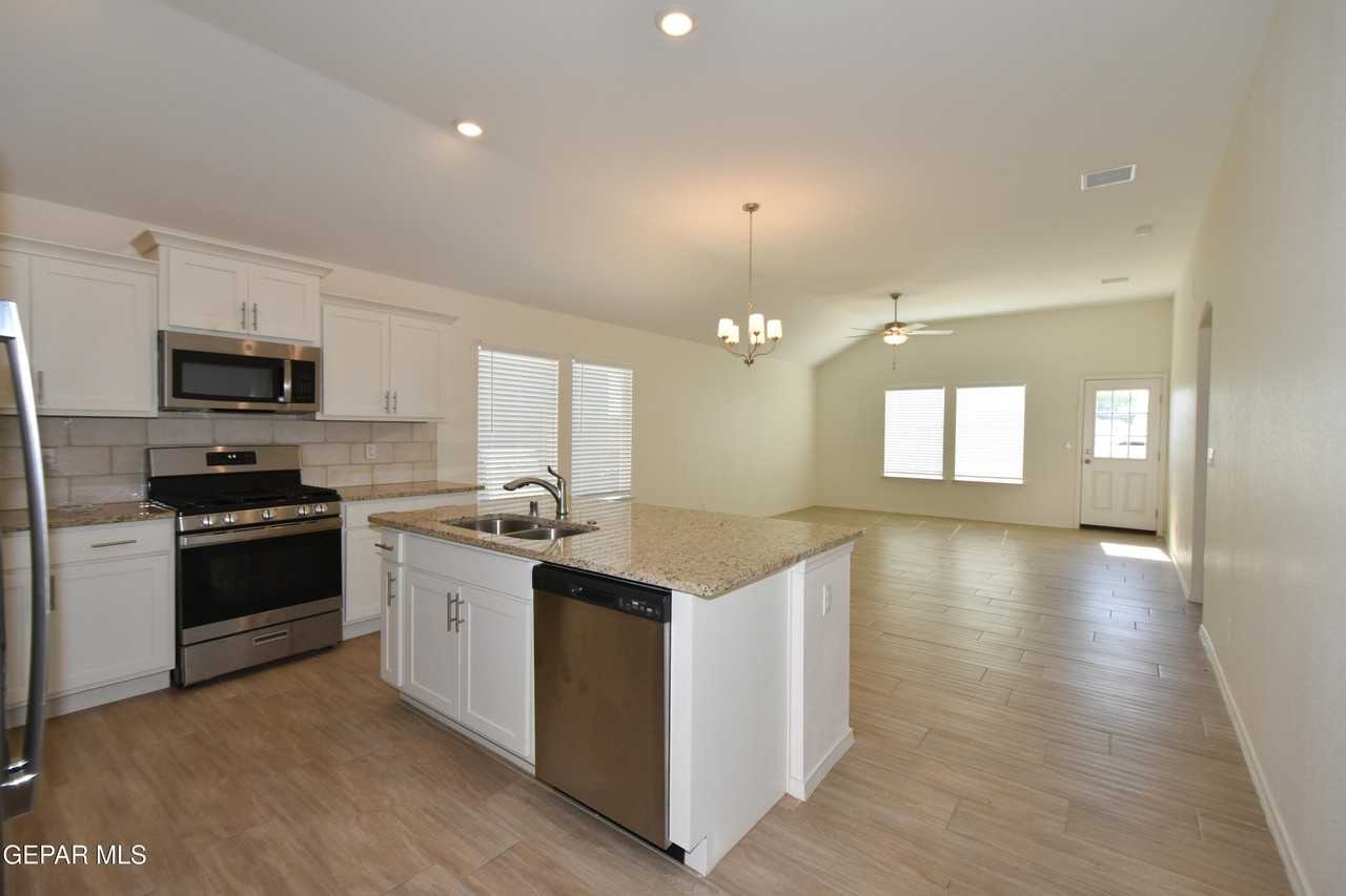 1253 Indigo Sky St - Photo 7 of 36