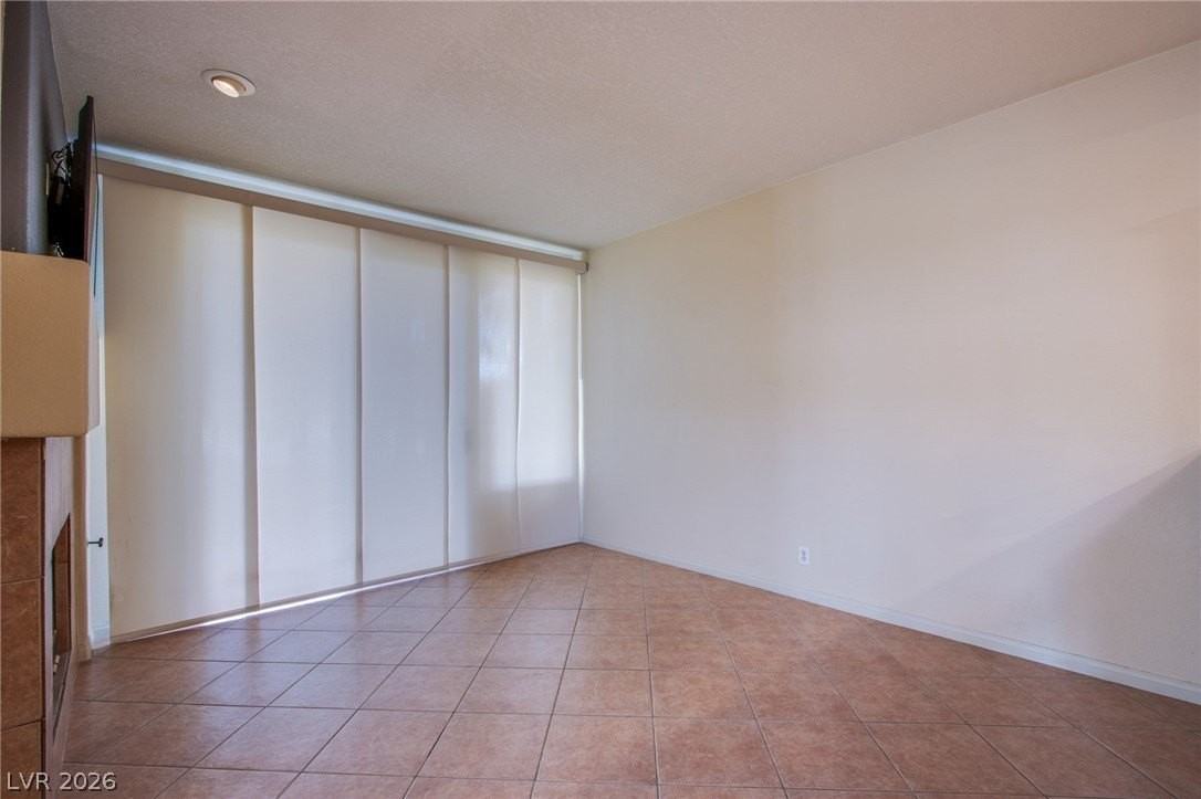 5086 Mount Pleasant Ln - Photo 6 of 50