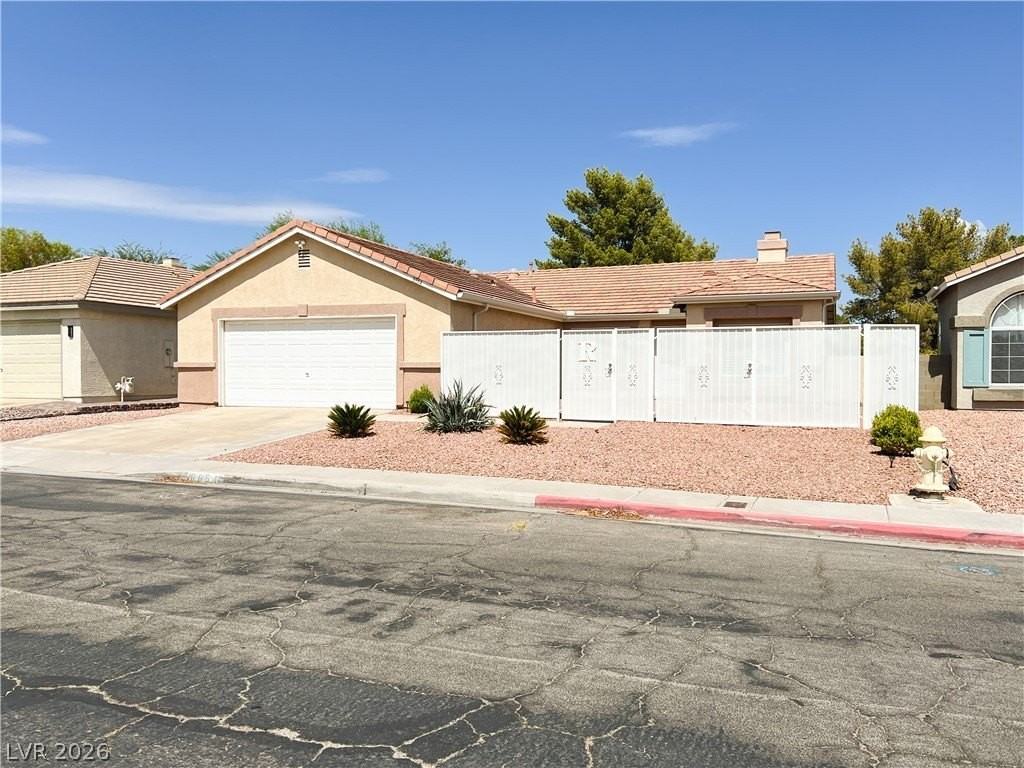 8854 Haviland Rd - Photo 4 of 50